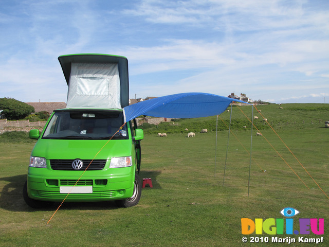 SX14711 Awning on van